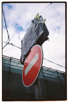 Stop Signal In The City 