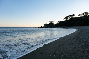 高知の観光名所である夕暮れの桂浜