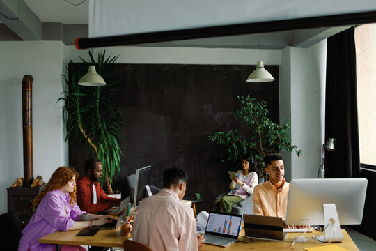 Businesspeople flexible studio electronics productivity workspace busy