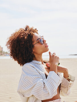 Skincare at the beach for a better tan