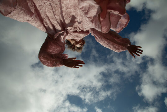 Girl is dacing in the sky