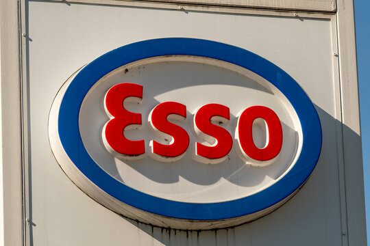 Logo of a petrol station in Germany with the name Esso 