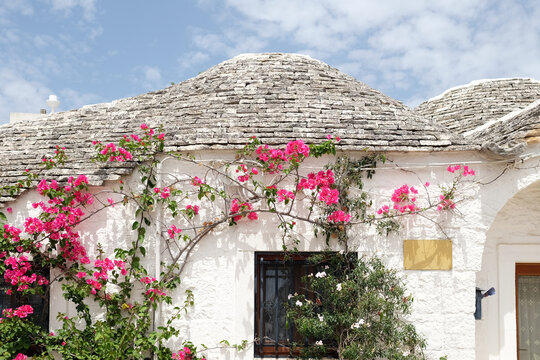 The Trulli, The Cone-Roofed Houses In Alberobello
