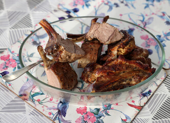 Baked, ready-to-eat saddle of lamb in a glass dish
