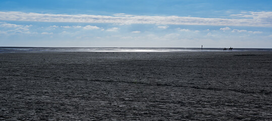 Wattenmeer und Sandstrand an der Nordseeküste in Sankt Peter-Ording