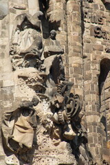 Barcelona statue, sculpture, monument, 