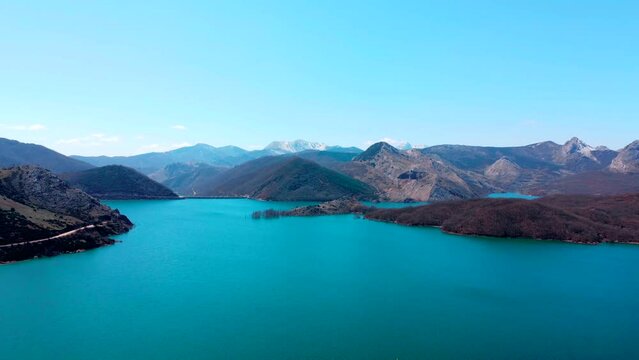 Embalse del Porma (Le&oacute;n)