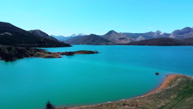 Embalse del Porma (Le&oacute;n)