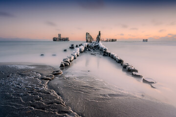 Morze bałtyckie zimą  - obrazy, fototapety, plakaty