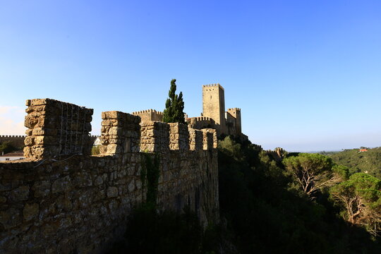Óbidos is a town and a municipality in the Oeste region, historical province of Estremadura, and the Leiria district.