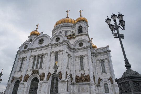 Moscow, Cathedral of Christ the Savior in autumn photographed 11.10.2023