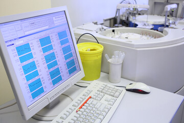 Indications Automatic biochemical analyzer on the computer screen