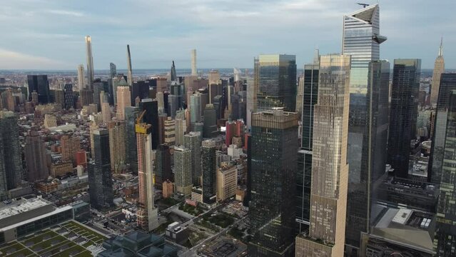 Aerial video of the skyscrapers in Manhattan, New York