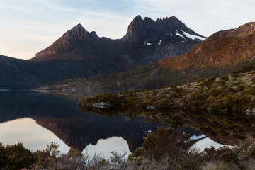 Photo sur Plexiglas Mont Cradle Cradle Mountain Tasmaina at sunrise