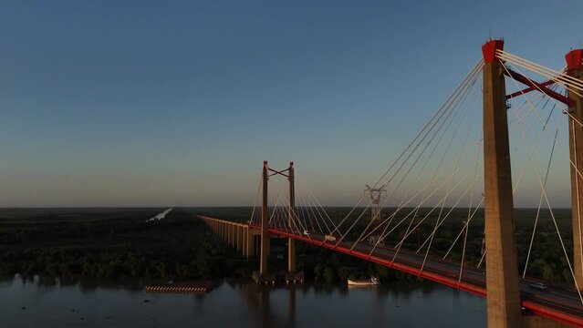 Puente colgante, ciudad de Zarate, Buenos aires, Argentina.