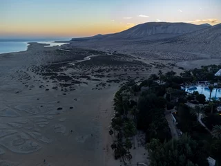 Papier Peint photo Plage de Sotavento, Fuerteventura, Îles Canaries Aerial view on sandy dunes and turquoise water of Sotavento beach, Costa Calma, Fuerteventura, Canary islands, Spain in winter
