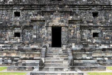 Fototapeta premium Candi Plaosan, also known as the 'Plaosan Complex' or Plaosan Temple, in Prambanan, Indonesia.