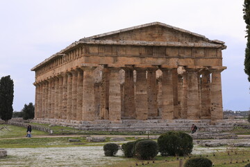 Fototapeta premium paestum ruins temples, italy