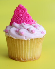 Pink Birthday CUPCAKE 