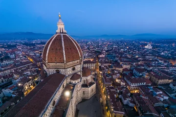Fotobehang Renaissance architecture in Florence, Italy © Xavier Allard
