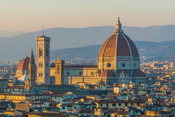 Fototapeta premium Renaissance architecture in Florence, Italy. The duomo, or the Cathedral of Santa Maria del Fiore.
