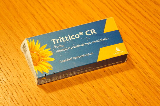 Box of Trittico on a table