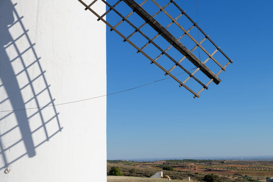 MOLINOS DE VIENTO EN MOTA DEL CUERVO. CUENCA. CASTILLA LA MANCHA. ESPA&Ntilde;A. EUROPA