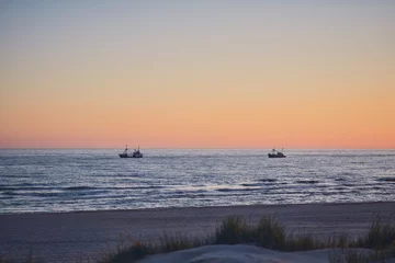 Fototapete Die Ostsee, Sopot, Polen Fishing boats on the sea during sunset. High quality photo