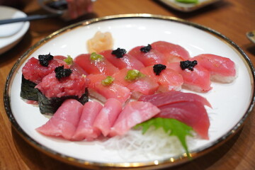 salad with tuna