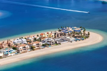Fototapeten Dubai luxury villas real estate on The Palm Jumeirah artificial island with beach © Markus Mainka