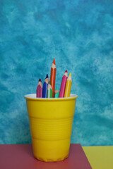 Obraz premium colorful pencils in a pot.