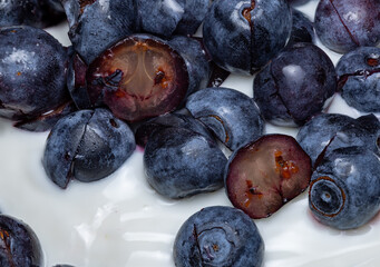 Yogurt & blueberries breakfast