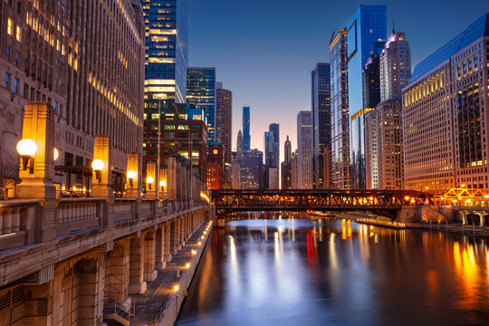 Chicago, Illinois, USA. Cityscape image of Chicago skyline at beautiful spring sunrise.