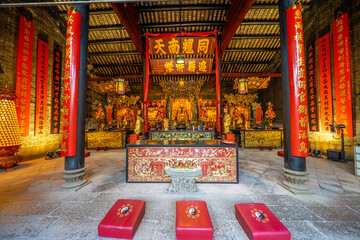 Hong Chan Kuan Temple. This Tao temple has been remarkably well preserved, they kept the original color. It is a piece of old Macau before it turn into Vegas of China - obrazy, fototapety, plakaty