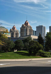Obraz premium Mississauga high buildings and streets on a typical summer day. A view of skyscrapers in downtown Mississauga.