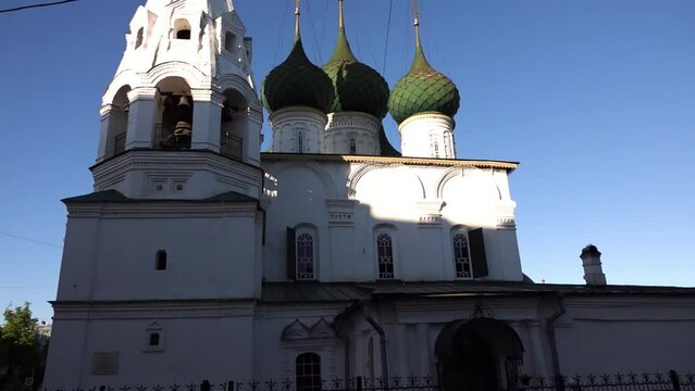 Church of Savior on City (Church of Origin of Honorable Trees of the Lord's Cross) is church of Yaroslavl central deanery of Yaroslavl diocese of Russian Orthodox Church on Kotoroslnaya embankment.