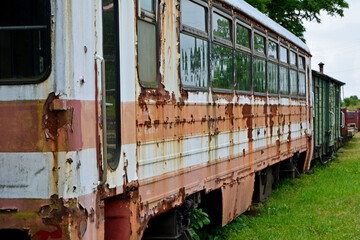stary, zniszczony wagon kolejowy, zardzewiały wagon kolejowy, old, ruined railway wagon, Old,...