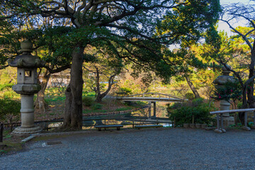 日本の風景・秋　神奈川県横浜市　紅葉の三溪園