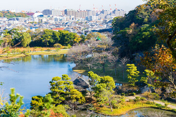 日本の風景・秋　神奈川県横浜市　紅葉の三溪園