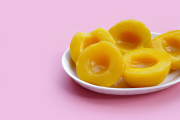 Peach halves in syrup. Fruity desserts