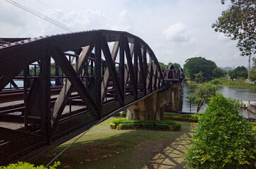 Fototapeta na wymiar 映画『戦場にかける橋』の舞台となったタイとミャンマーの国境近くに架かる橋