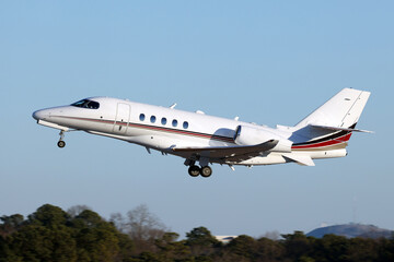Citation Latitude Private Jet - Taking off from Atlanta Peachtree DeKalb Airport