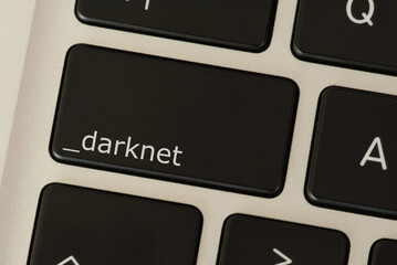 Ein Computer und Taste für Darknet