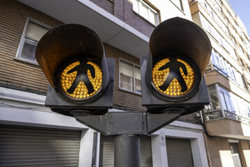 Pedestrian traffic light - 752809119