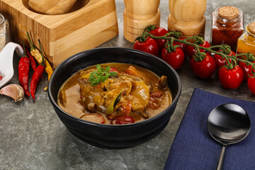 Yellow THai curry with beef