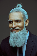 white bearded man - 752820905