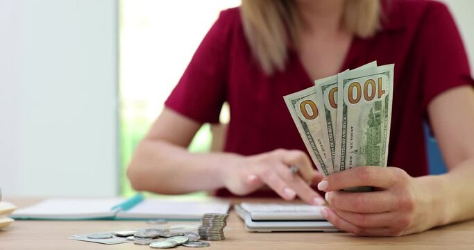 Accountant holds money and deducts salaries for employees