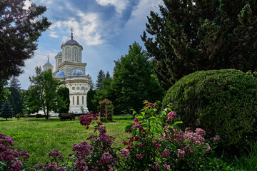The Cathedral of Curtea de Argeș (early 16th century)