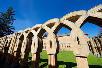 San Juan de Duero cloister ruins in Soria - obrazy, fototapety, plakaty