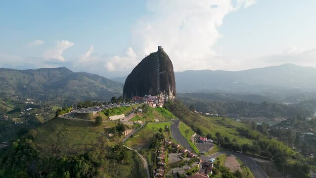 El penol de guatape en colombia